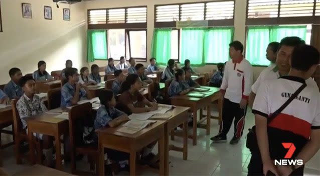 Makeshift schools have been set up so children can keep learning. Source: 7 News