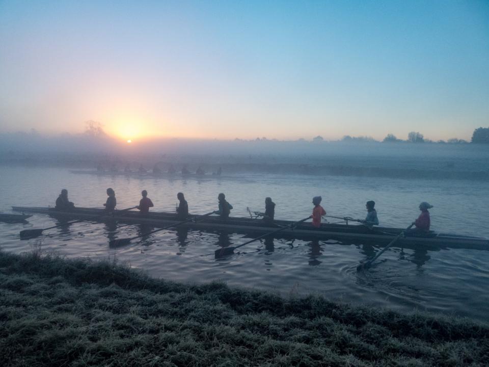 Frosty rowers