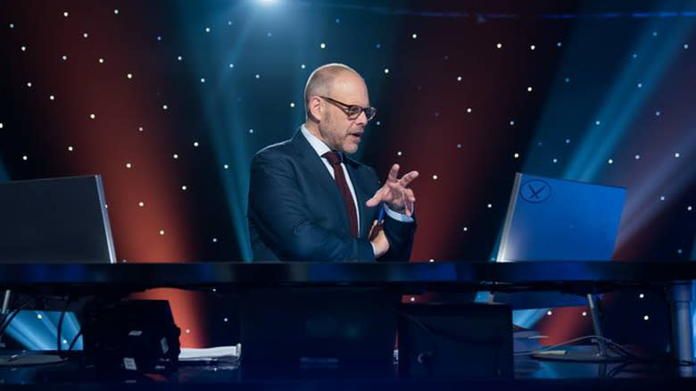 Alton Brown on set of Iron Chef America 