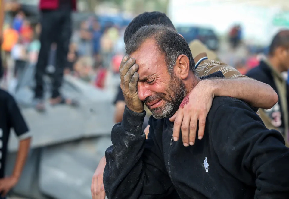 El dolor en Gaza. (Photo by Ahmad Hasaballah/Getty Images)