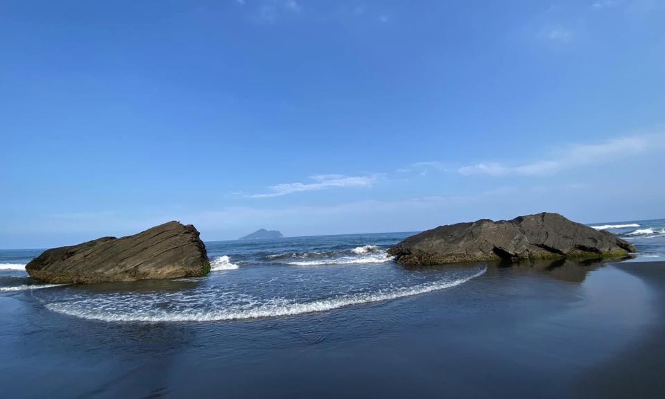 簡秀枝》宜蘭龜山島 心靈療癒的原鄉