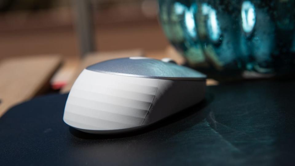 dell premier rechargeable wireless mouse close-up