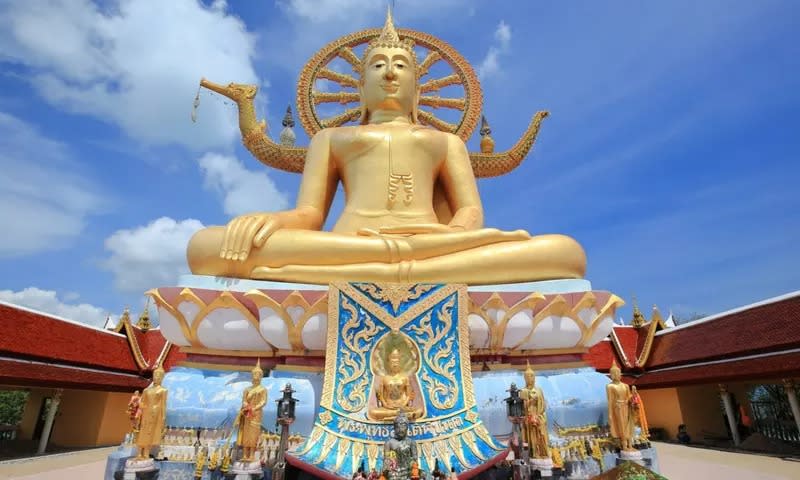 Golden Buddha statue featured in Koh Samui Island Discovery Tour by Travstore. (Photo: Klook SG)