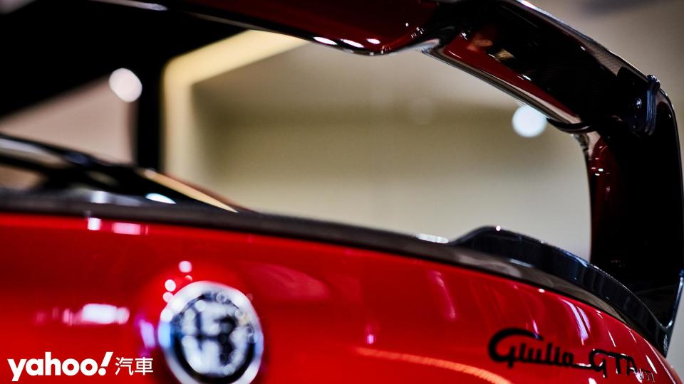 Alfa Romeo Giulia GTAm抵台！限量500輛、售價1380萬的超級茱莉亞究竟狂在哪？！