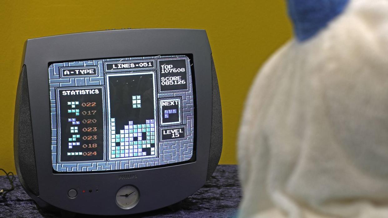 Zum Zeitvertreib entwickelt ein sowjetischer Mathematiker Mitte der 80er Jahre Tetris. (Bild: dpa)