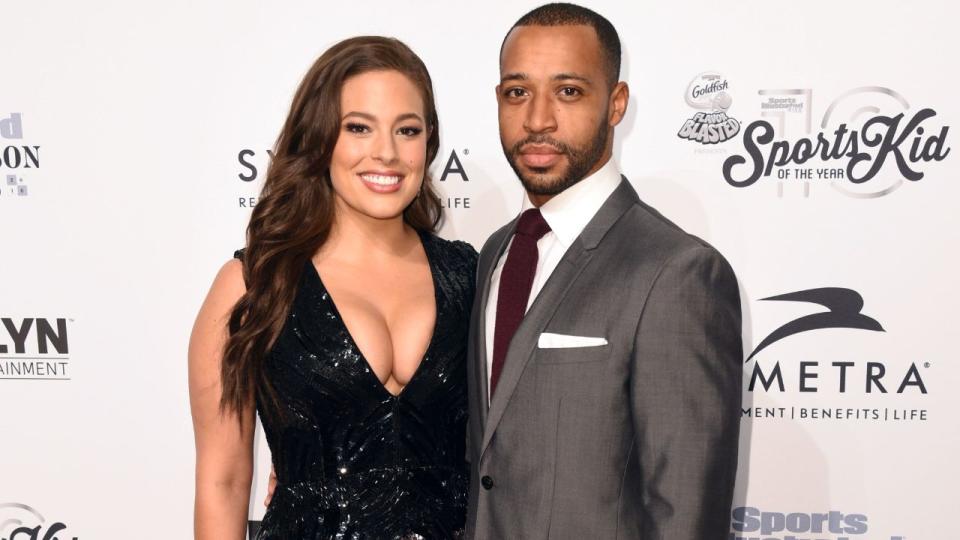 Ashley Graham, Justin Ervin at arrivals for 2016 Sports Illustrated Sportsperson of the Year, Barclays Center, New York, NY December 12, 2016. 