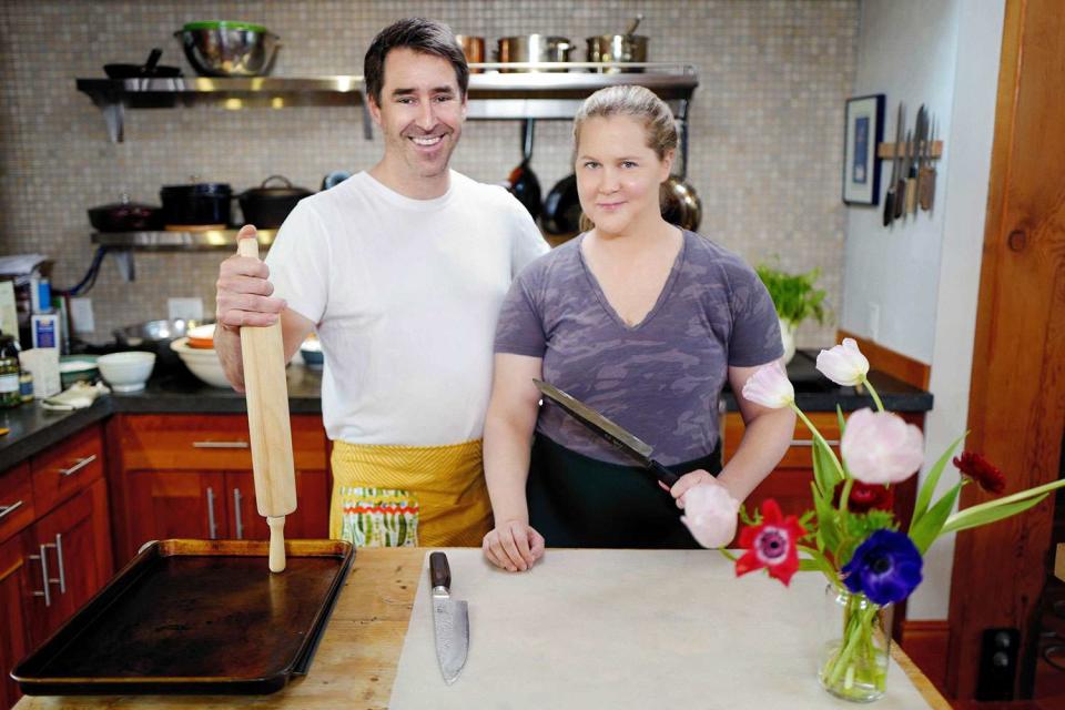 amy schumer learns to cook