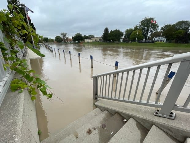 The Thames River in downtown Chatham, Ont., on Sept. 23, 2021. (Chris Ensing/CBC - image credit)