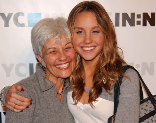 <p>Brian ZAK/Gamma-Rapho/Getty</p> Amanda Bynes and her mother, Lynn Bynes, at an event in New York City