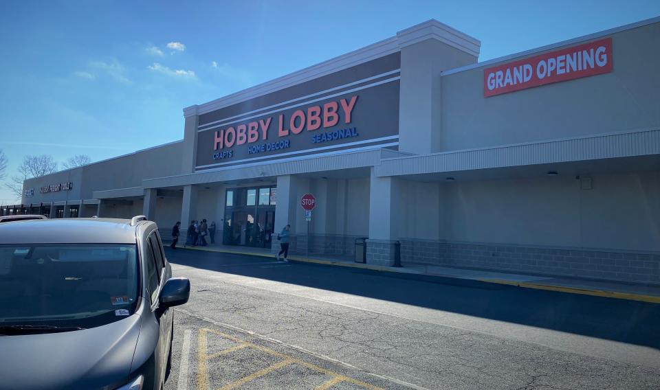 Hobby Lobby celebrated its grand opening in Christiana's University Plaza Friday morning.