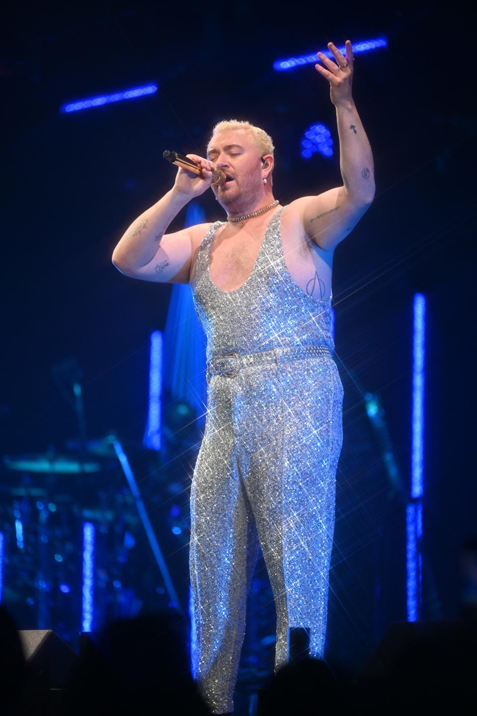 Sam Smith performs onstage at iHeartRadio Power 96.1’s Jingle Ball 2022 Presented by Capital One at State Farm Arena on December 15, 2022 in Atlanta, Georgia.