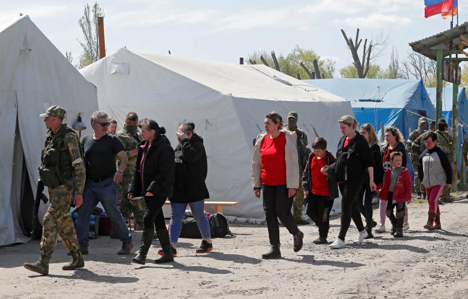 Civilians who left the area near Azovstal at a temporary accommodation centre in Bezimenne (REUTERS/Alexander Ermochenko)