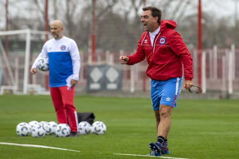 Pablo Guede, DT de Argentinos Juniors: así vive los entrenamientos, con intensidad