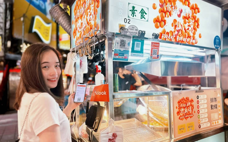 Klook與寧夏夜市合作推出全新美食通票，讓更多台灣和國際旅客快速找到想吃的道地美食。