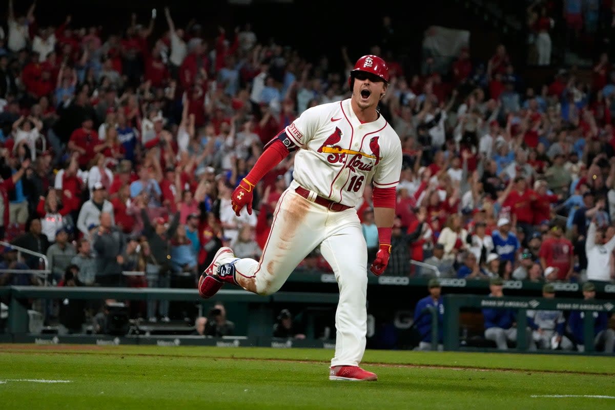 DODGERS-CARDENALES (AP)