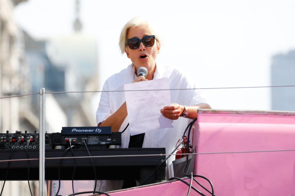 Dame Emma Thompson rallies activists from a pink boat (AFP/Getty Images)