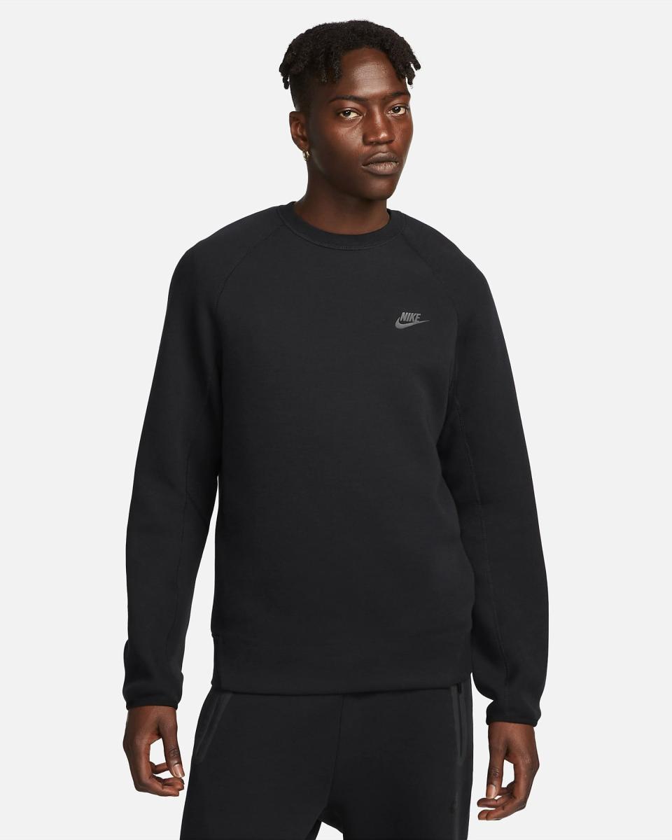 <p><a href="https://go.redirectingat.com?id=74968X1596630&url=https%3A%2F%2Fwww.nike.com%2Ft%2Fsportswear-tech-fleece-mens-crew-xN0gwb&sref=https%3A%2F%2Fwww.menshealth.com%2Fstyle%2Fg39948421%2Fbest-crewneck-sweatshirts%2F" rel="nofollow noopener" target="_blank" data-ylk="slk:Shop Now;elm:context_link;itc:0;sec:content-canvas" class="link ">Shop Now</a></p><p>Men's Sportswear Tech Fleece Crew</p><p>nike.com</p><p>$115.00</p>