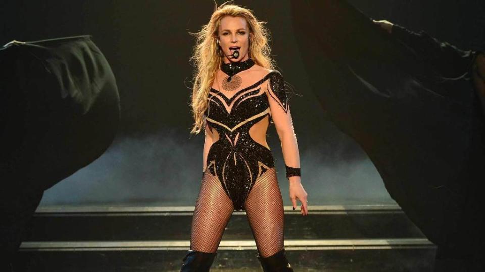 <p>Britney Spears‘ dad omitted a very interesting state when he moved to expand the singer’s conservatorship outside of California, and we’re told it’s a clear indication that Jamie Spears and his team do not believe Britney will hit the stage in Sin City anytime soon. As we reported, Jamie filed documents this week to expand […]</p> <p>The post <a rel="nofollow noopener" href="https://theblast.com/britney-spears-father-conservatorship-nevada-las-vegas-done/" target="_blank" data-ylk="slk:Britney Spears’ Father Not Including Nevada in Conservatorship Filing Could Mean Vegas Future is Over;elm:context_link;itc:0;sec:content-canvas" class="link ">Britney Spears’ Father Not Including Nevada in Conservatorship Filing Could Mean Vegas Future is Over</a> appeared first on <a rel="nofollow noopener" href="https://theblast.com" target="_blank" data-ylk="slk:The Blast;elm:context_link;itc:0;sec:content-canvas" class="link ">The Blast</a>.</p>