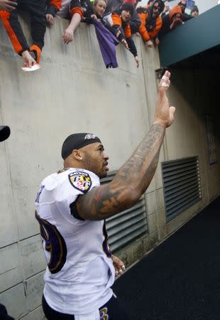 Jan 1, 2017; Cincinnati, OH, USA; Baltimore Ravens wide receiver Steve Smith waves to the crowd as he walks off the field after the game against the Cincinnati Bengals at Paul Brown Stadium. The Cincinnati Bengals defeated the Ravens 27-10. Mandatory Credit: David Kohl-USA TODAY Sports