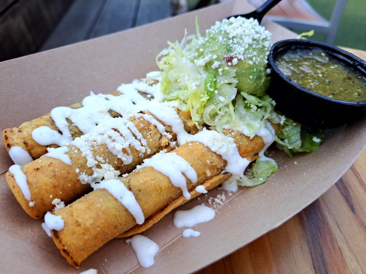 At Nixtate, in Starland Yard, the Coronas are doing everything in-container, and the main attraction is undoubtedly the corn tortillas for which the corn is cooked, ground and pressed on the premises. Starring in the flautas, these corn concoctions are exceptional.