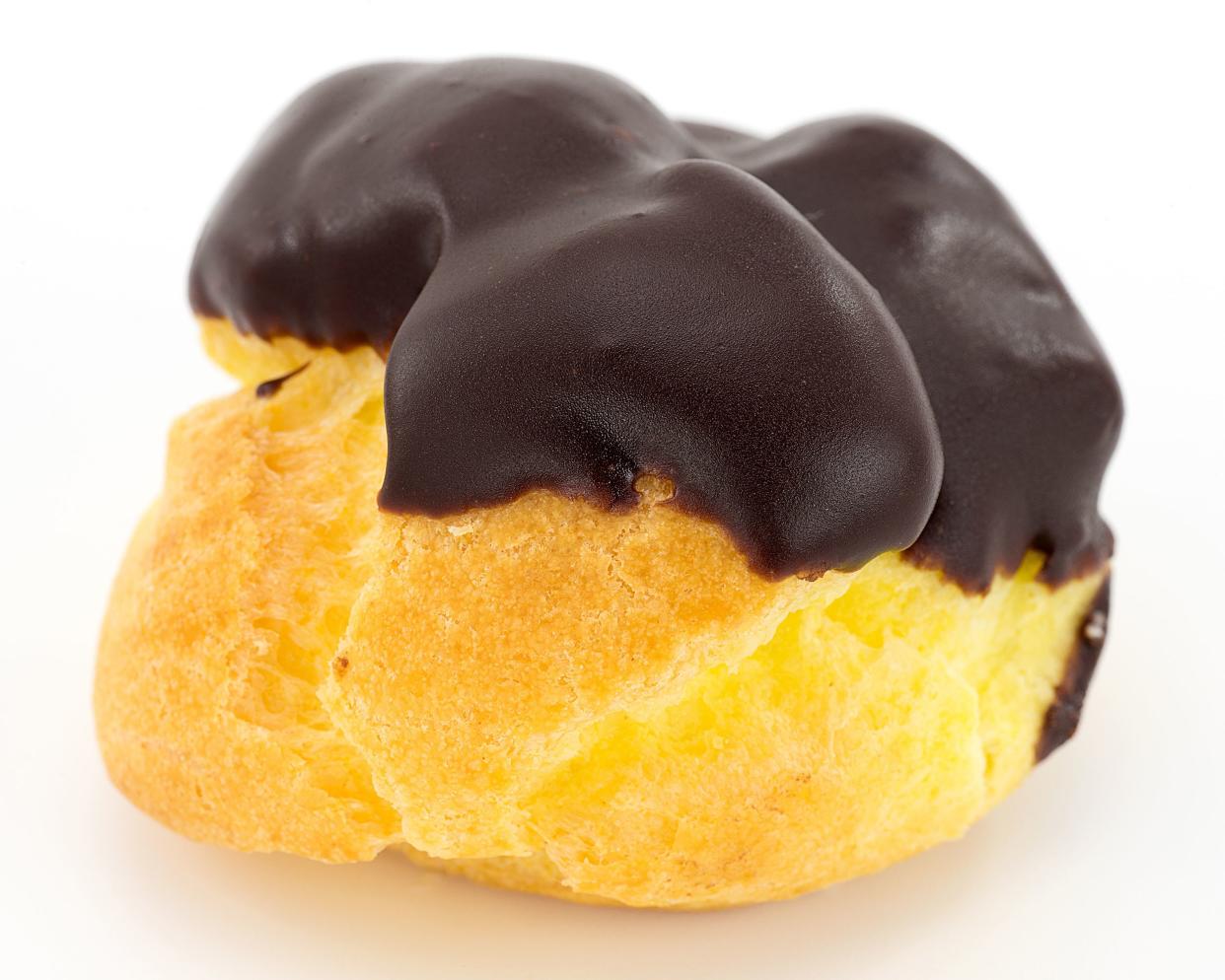 One mini éclair bite with a white background