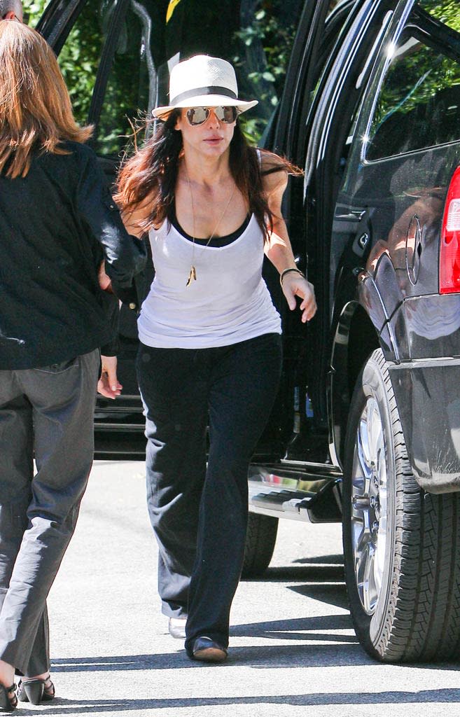 Sandra Bullock Leaves Home