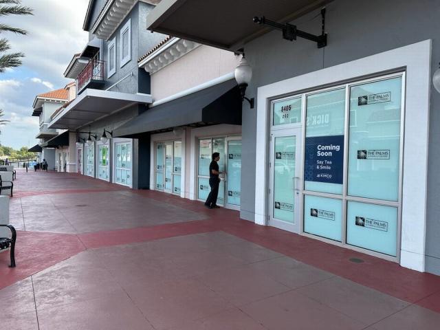 Kimco Realty plans apartments at Palms Town & Country Mall in