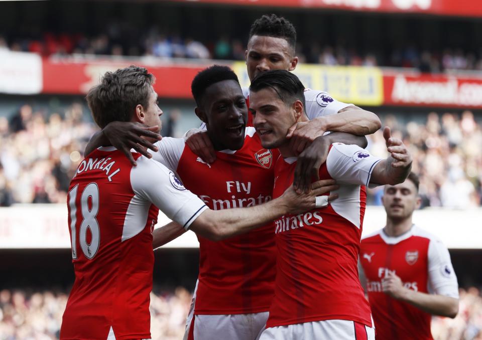 Granit Xhaka celebrates his goal