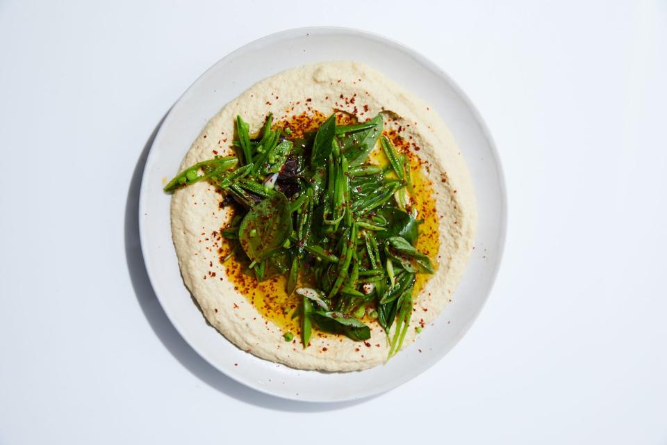 Hummus with Sugar Snap Peas and Basil