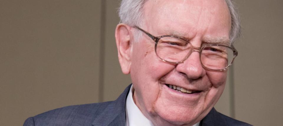 Warren Buffett ကဲ့သို့ အကြောက်တရားကို ဝယ်ယူပါ။ ဤသည်မှာ 3% အထိ မြင့်မားသော အထွက်နှုန်းရှိသော ထိပ်တန်းစတော့ 9.2 ခုဖြစ်သည် — ထို့ကြောင့် သင်သည် 'မလှုပ်မရှား သင်၏ငွေကို ရှာနိုင်သည်'