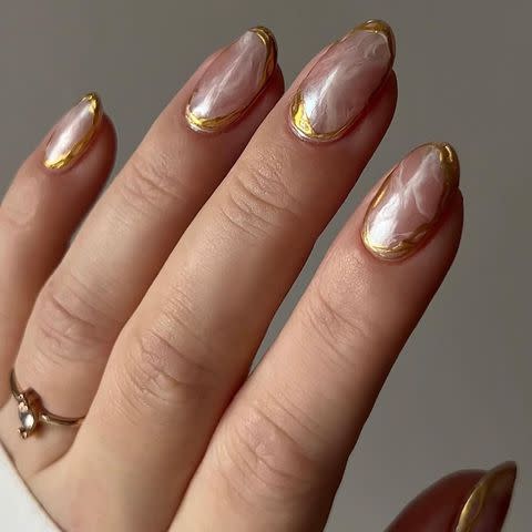 9 Gold Nail Ideas That Will Bring a Touch of Opulence to Your Next Mani -  Fermentools