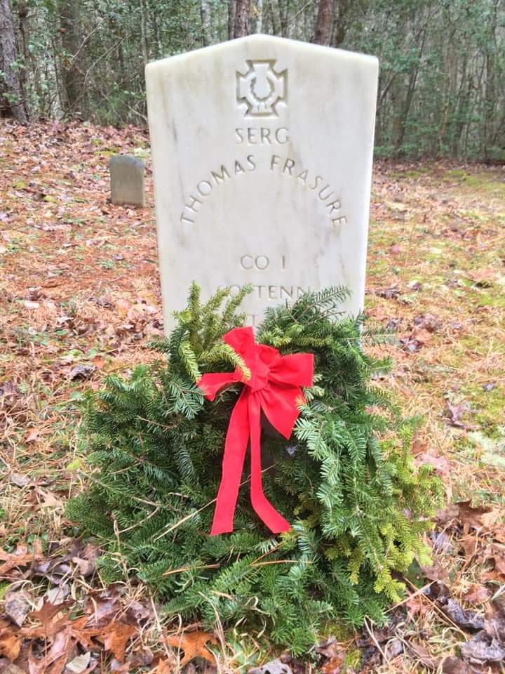 A veteran’s grave in the Smokies gets its own Christmas wreath – part of the national Wreaths Across America initiative supported by the Veterans Heritage Site Foundation.