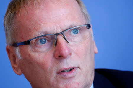 Jochen Homann, President of Germany's Federal Network Agency (Bundesnetzagentur) addresses the media prior to the auction of spectrum for 5G services at the Bundesnetzagentur headquarters in Mainz, Germany, March 18, 2019. REUTERS/Kai Pfaffenbach