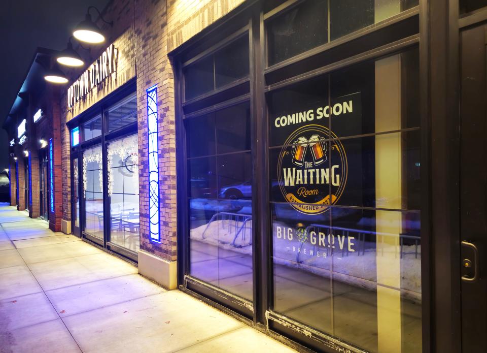 The Waiting Room brings a cocktail lounge next door to Mullets in Ankeny.