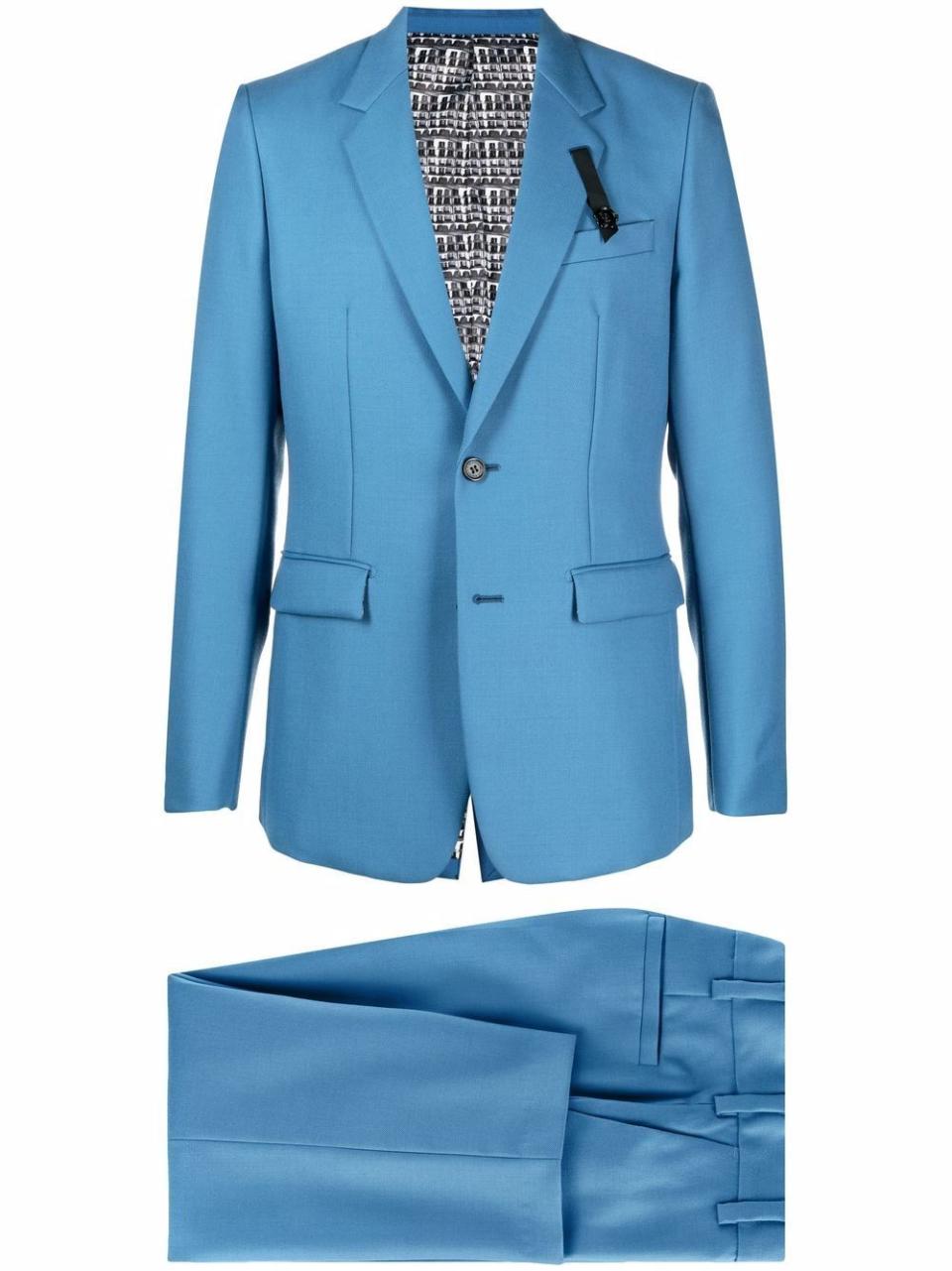 22) Cropped Single-Breasted Suit