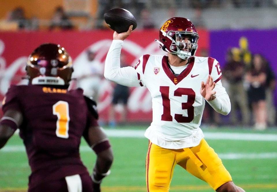 USC Trojans quarterback Caleb Williams (13) remains at the top of the Heisman odds after week 4.