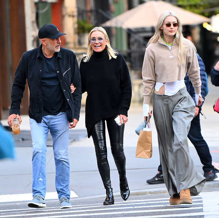 gigi hadid y su madre yolanda