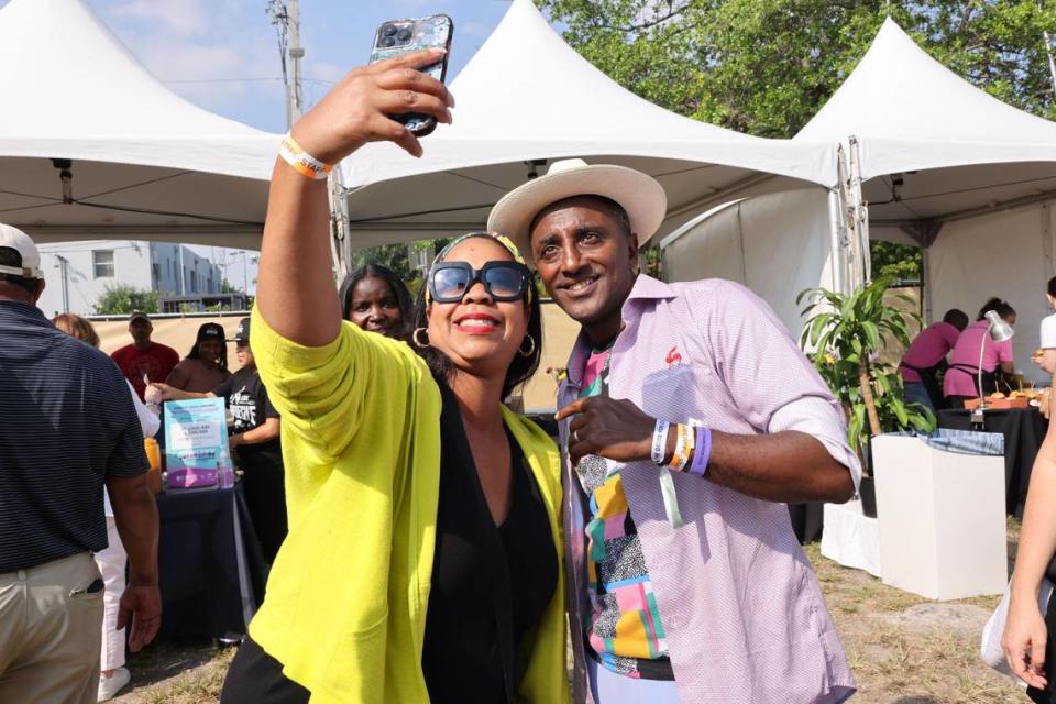 Red Rooster founder Marcus Samuelsson poses for a selfie at the Overtown EatUp! in 2023. The Cookout and the Overtown EatUp! are part of the South Beach Food and Wine Festival’s commitment to highlight Black chefs. World Red Eye