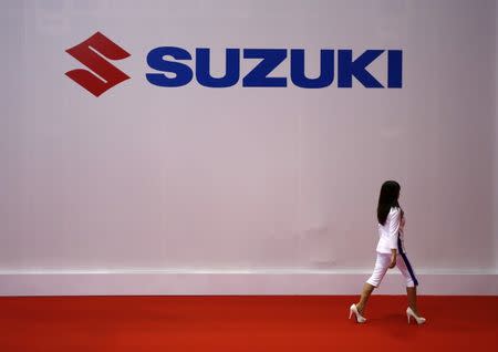 The logo of Suzuki Motors is displayed at the 44th Tokyo Motor Show in Tokyo, Japan, November 2, 2015. REUTERS/Issei Kato/File Photo