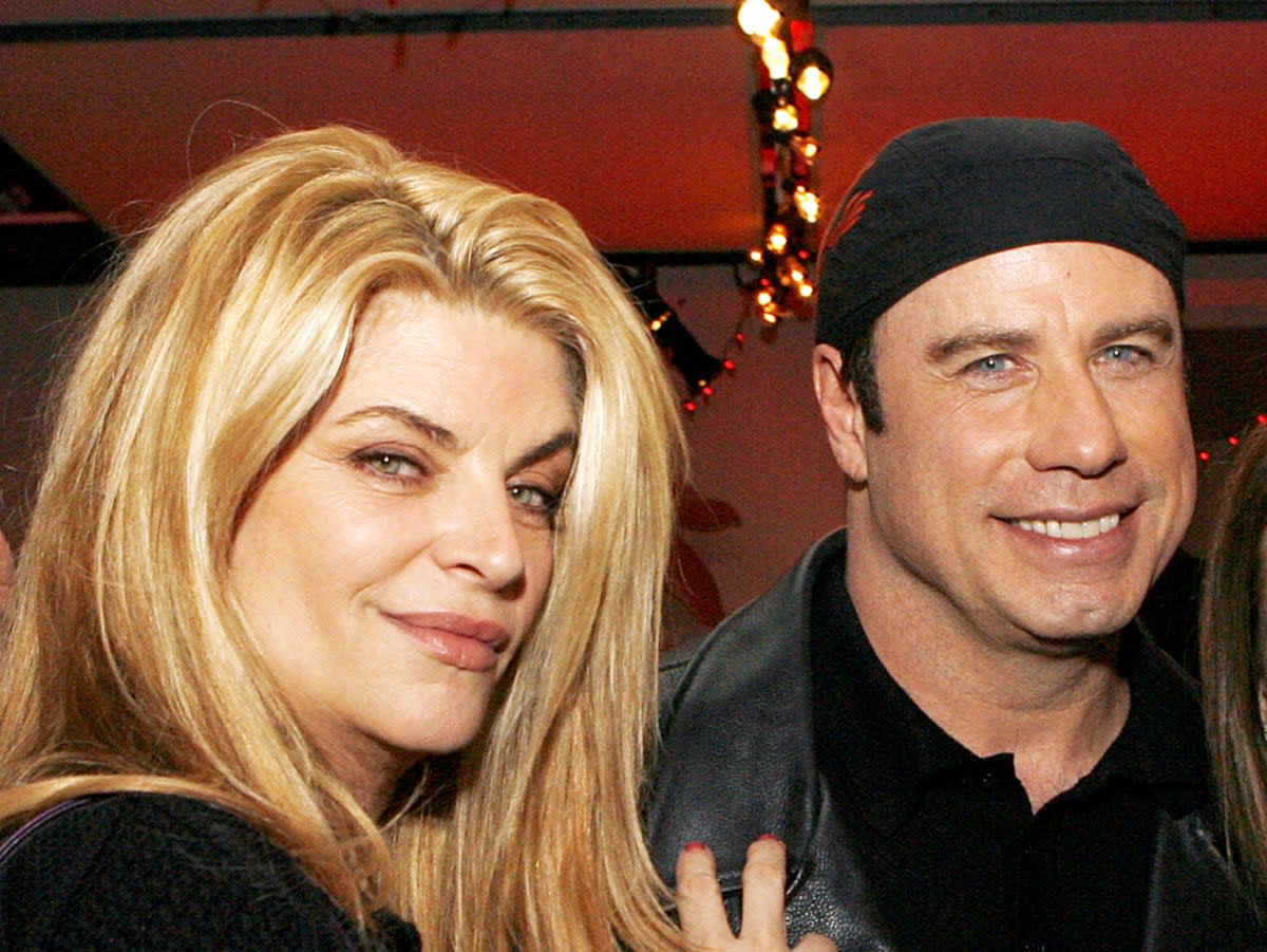 Kirstie Alley with her former co-star and longtime friend in 2007 (Kevin Winter/Getty Images)