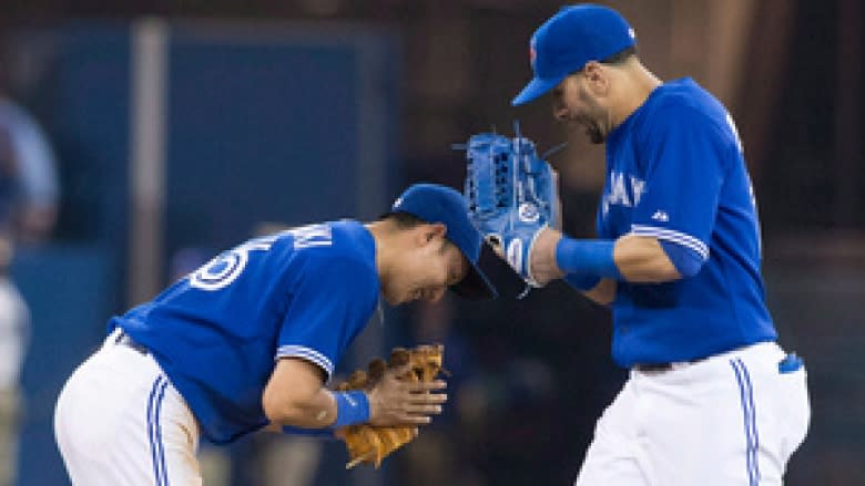 Former Blue Jays infielder Munenori Kawasaki signs with the