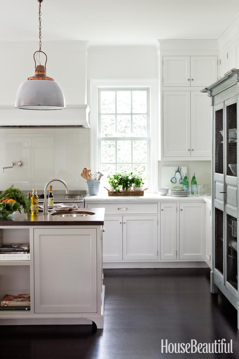 A New Kitchen with a Warm Patina