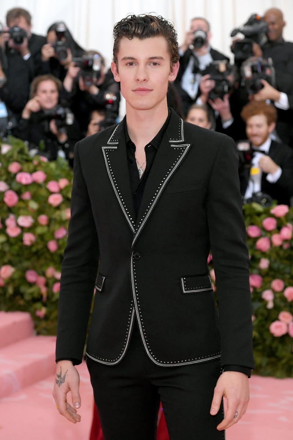 <h1 class="title">Shawn Mendes in Saint Laurent</h1><cite class="credit">Photo: Getty Images</cite>