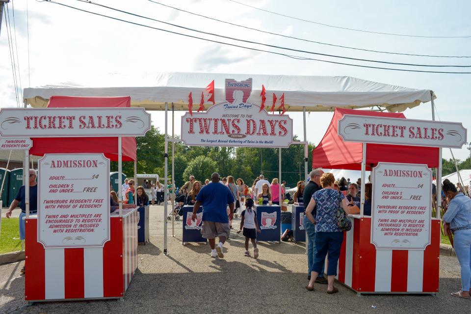 People attending the 2017 Twins Days Festival.