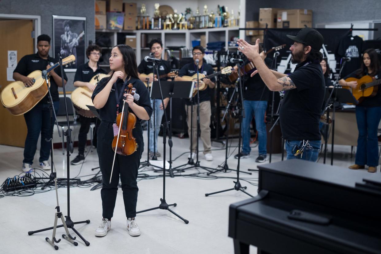 Franklin High School mariachi teacher Mike Hernandez instructs his students at rehearsal on Feb. 15. Mariachi Estrella Del Oeste was one of several El Paso-area high schools that made it to the 2024 UIL State Mariachi Festival.