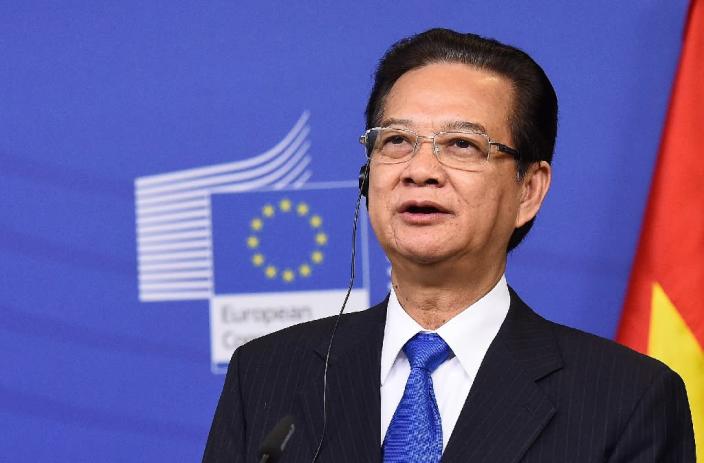 Vietnamese Prime Minister Nguyen Tan Dung addresses a statement after attending the signing ceremony for the conclusion of the negotiations of a EU-Vietnam free trade agreement, at the European Commission in Brussels, in December 2015 (AFP Photo/Emmanuel Dunand)