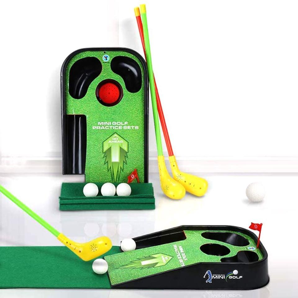 1) SHINYEVER Mini Golf Putting Green Putting Mat