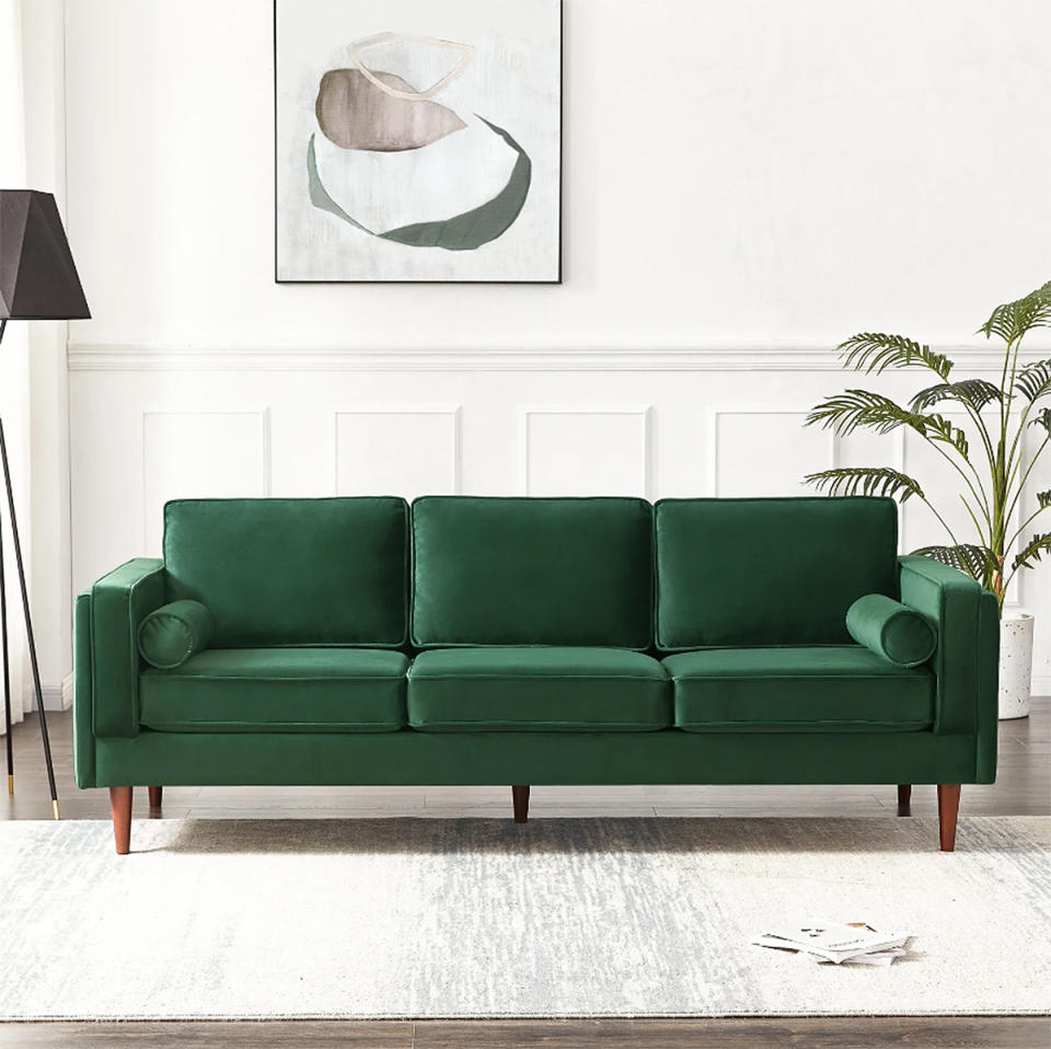 wayfair-5-days-of-deals-velvet-sofa