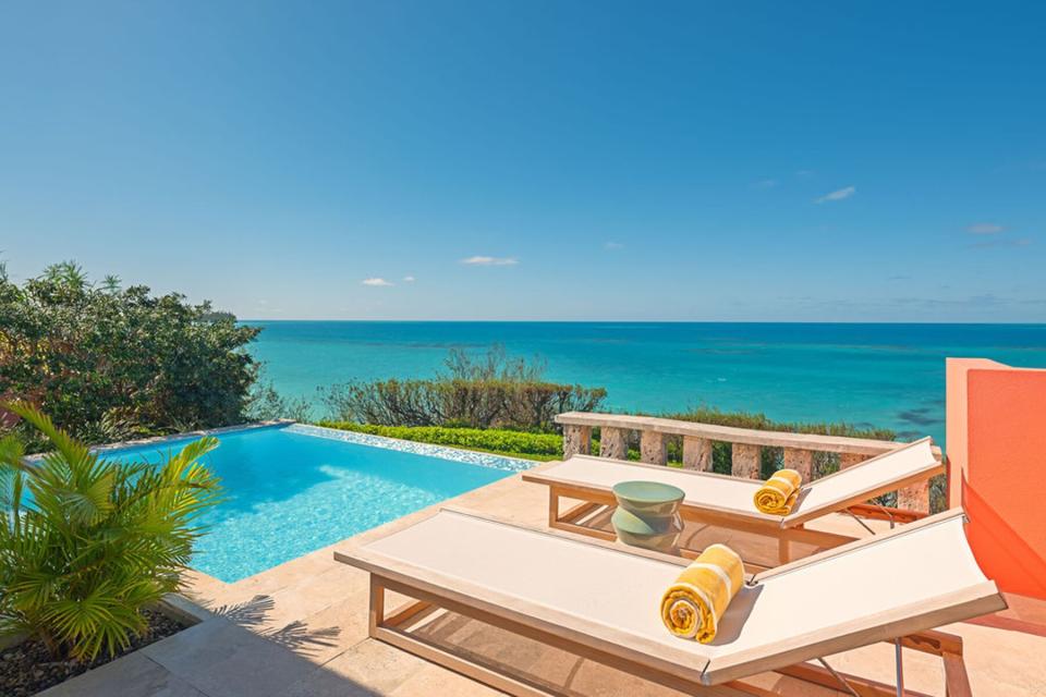 A guest room plunge pool at Cambridge Beaches Resort and Spa