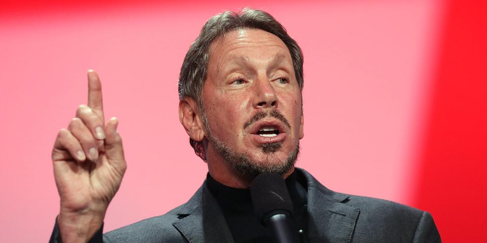 Larry Ellison pointing his finger